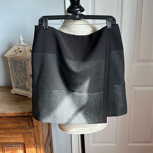 WHITE HOUSE BLACK MARKET